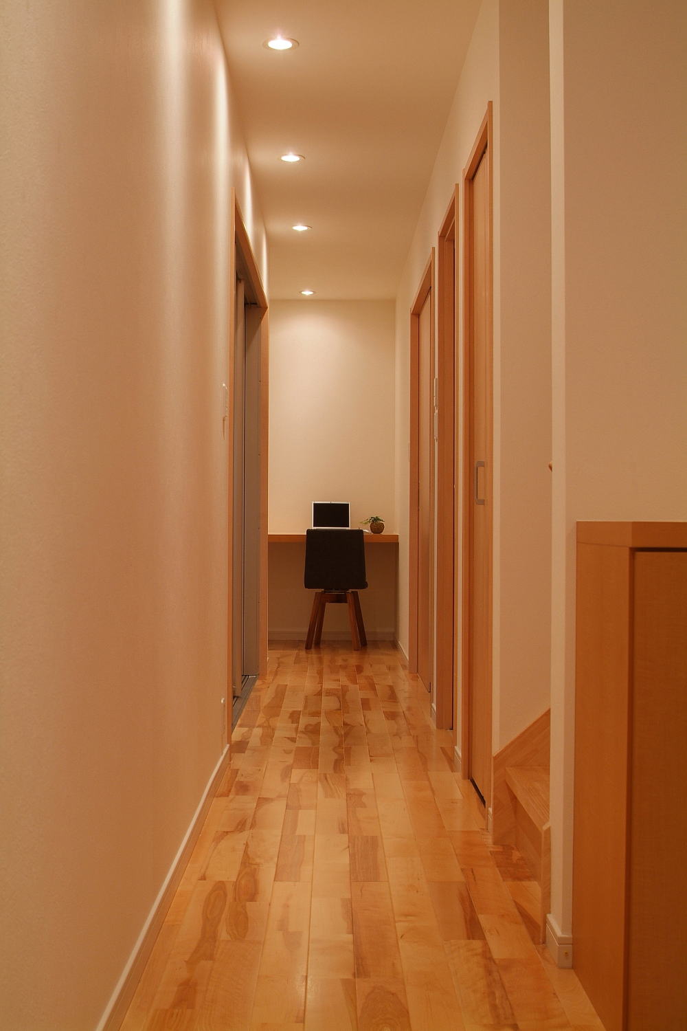 ShiMoreの内装イメージ01