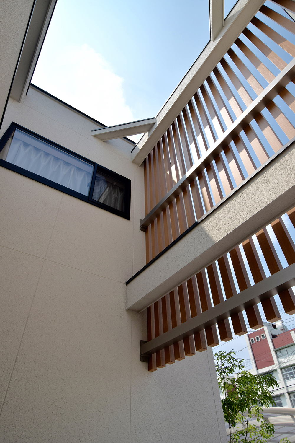 学校前の家の外観イメージ03