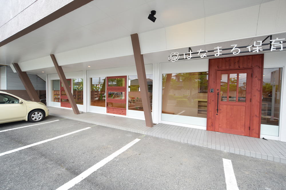 はなまる保育所の外観イメージ02