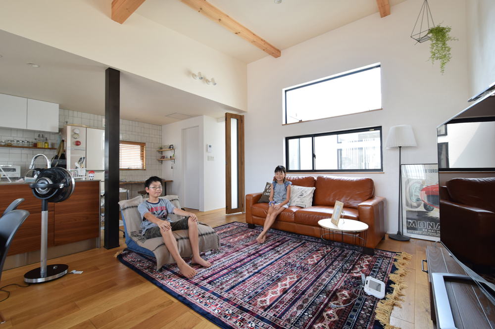 学校前の家の内装イメージ05