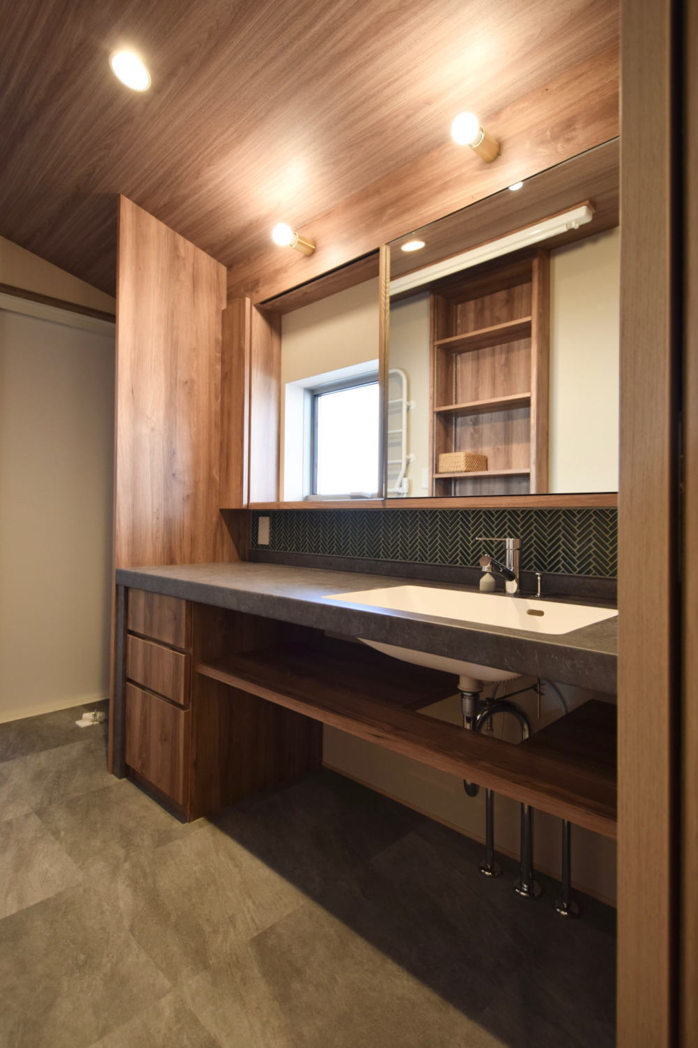 patinahouseの洗面化粧台イメージ02