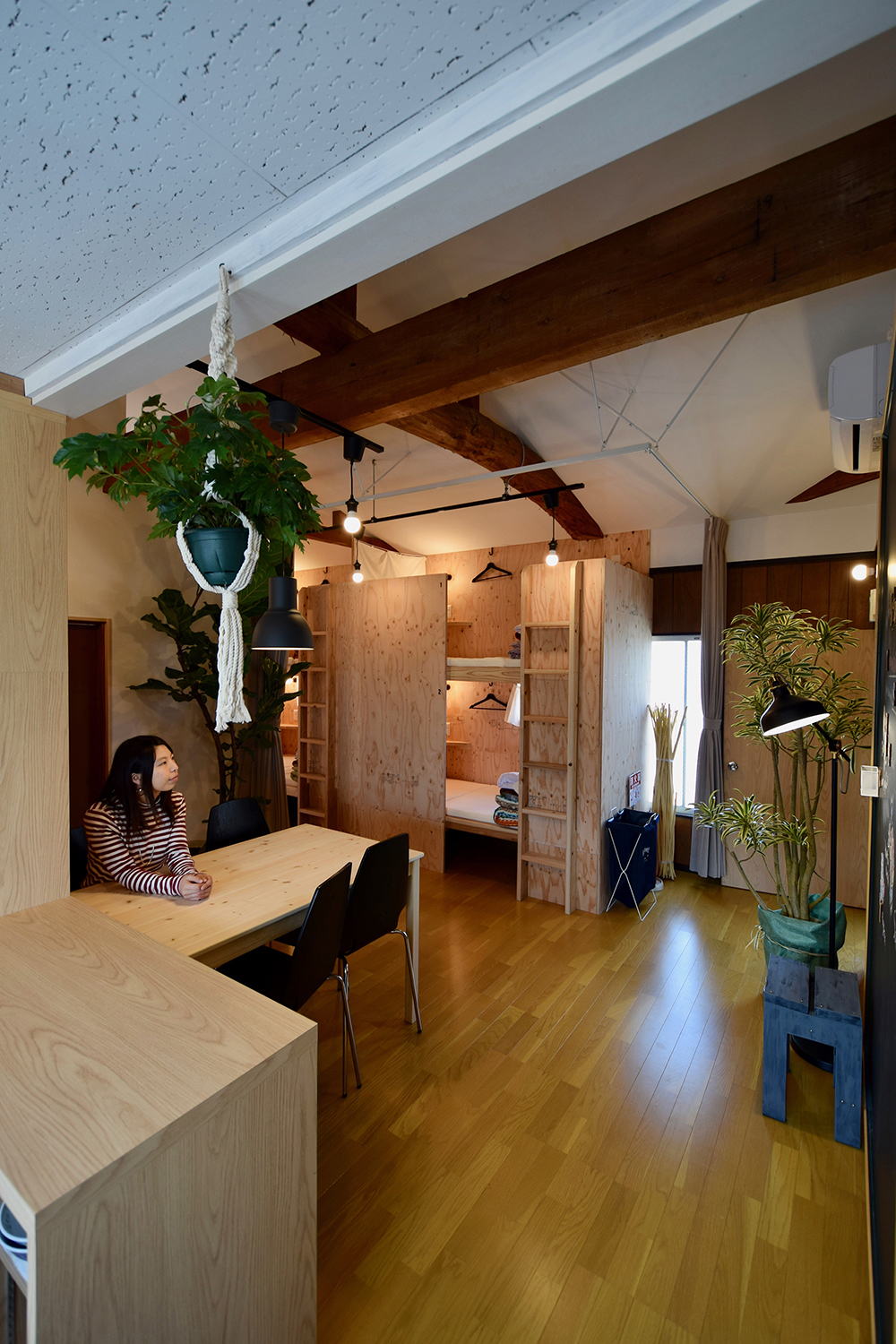 佐賀インターナショナル・ゲストハウスHAGAKUREの内装イメージ05