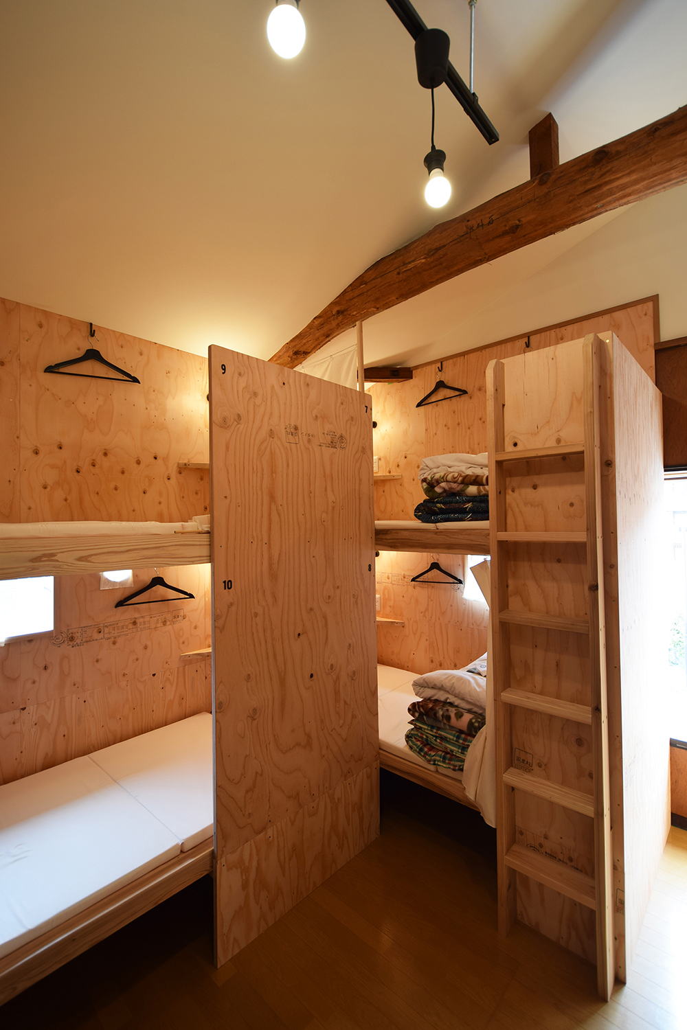 佐賀インターナショナル・ゲストハウスHAGAKUREの寝室イメージ03