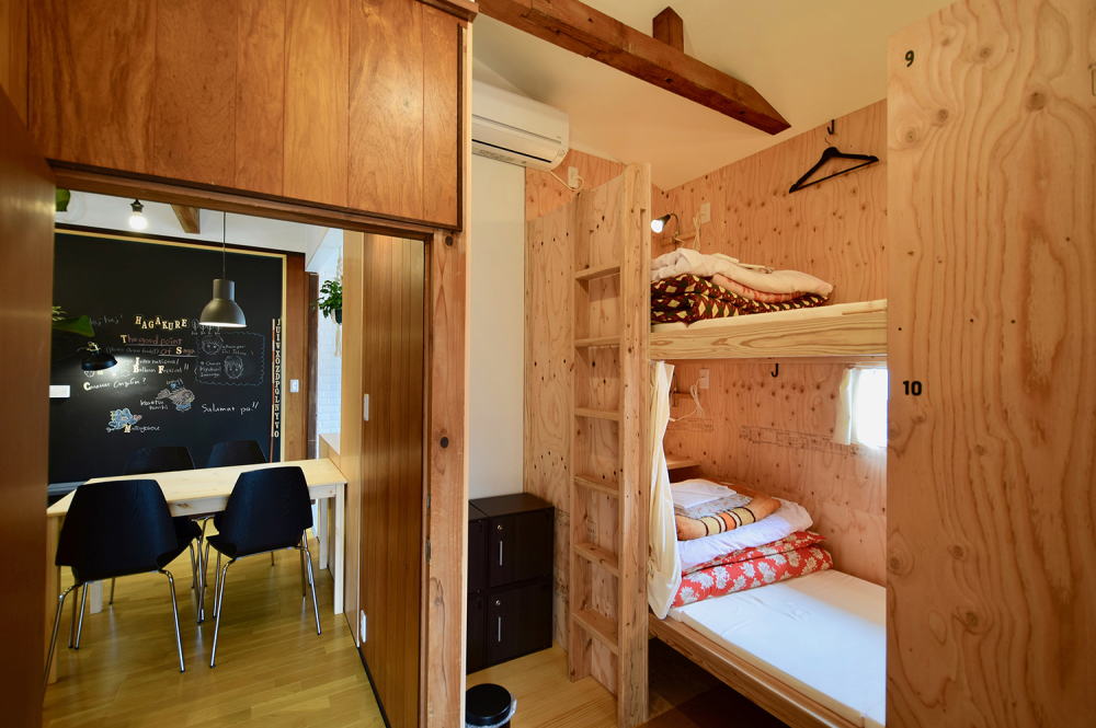 佐賀インターナショナル・ゲストハウスHAGAKUREの寝室イメージ02