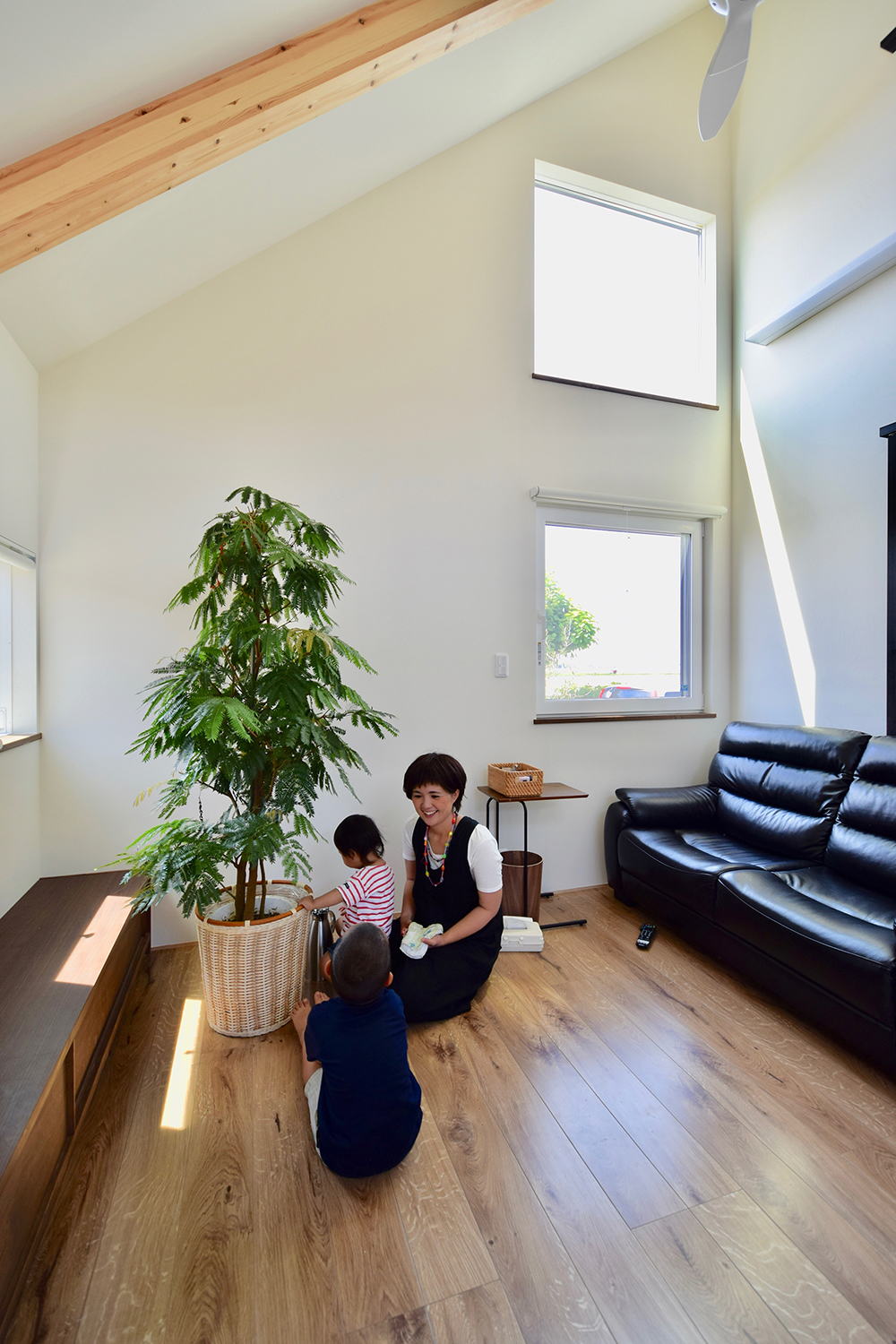 藍いろの家の内装イメージ01