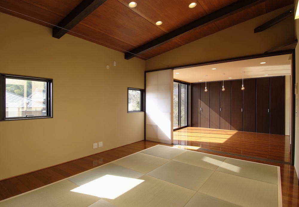 山の手の家のリビングイメージ01