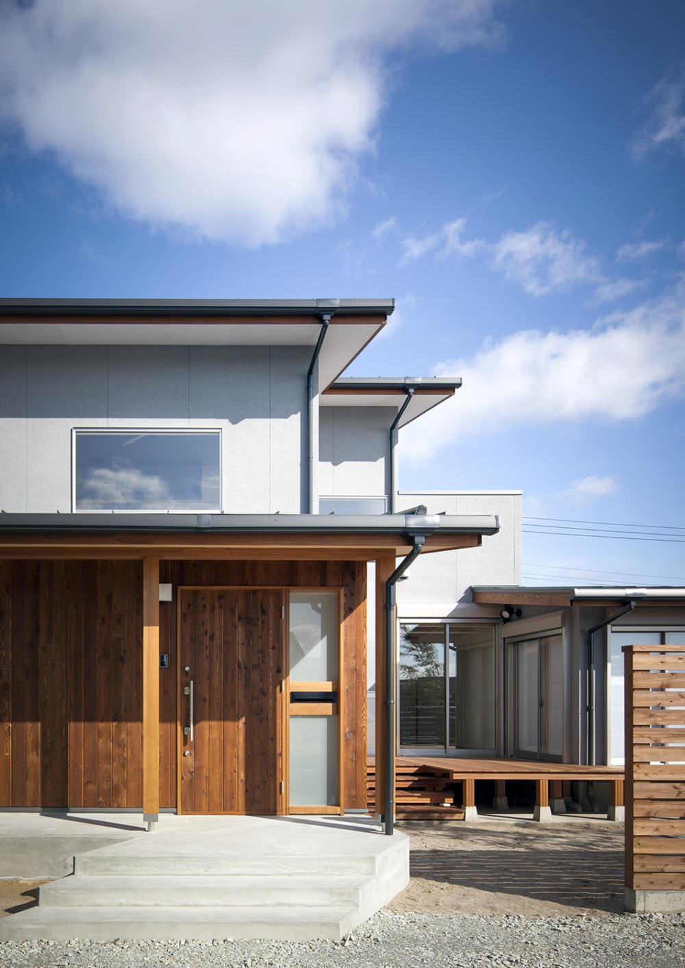 江北町の家の玄関前イメージ