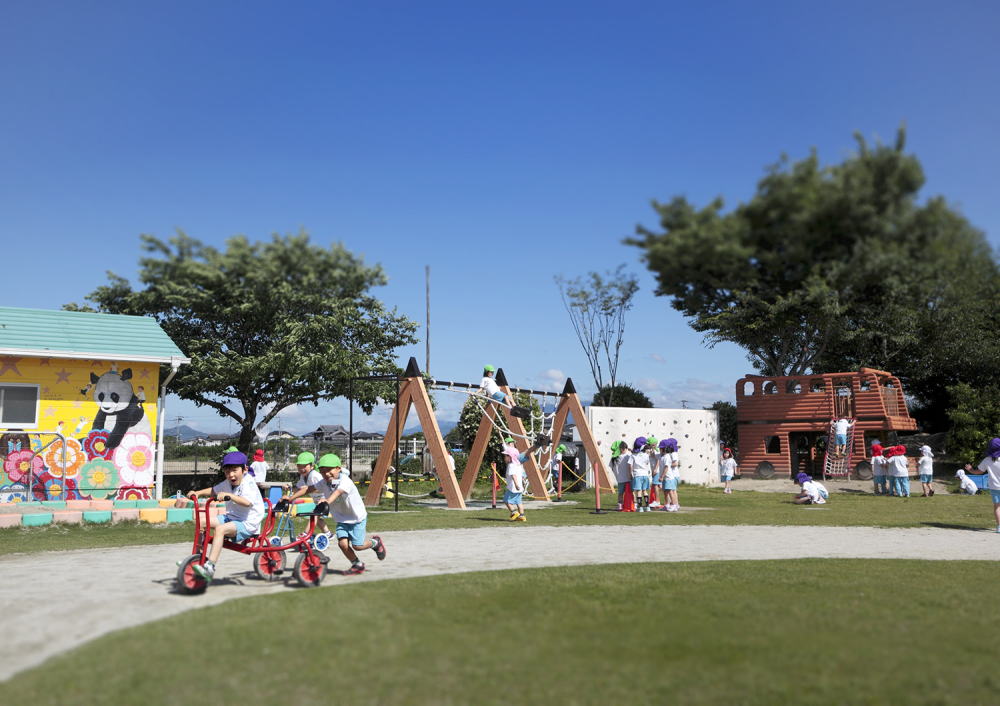 東与賀幼稚園の遊具のイメージ01