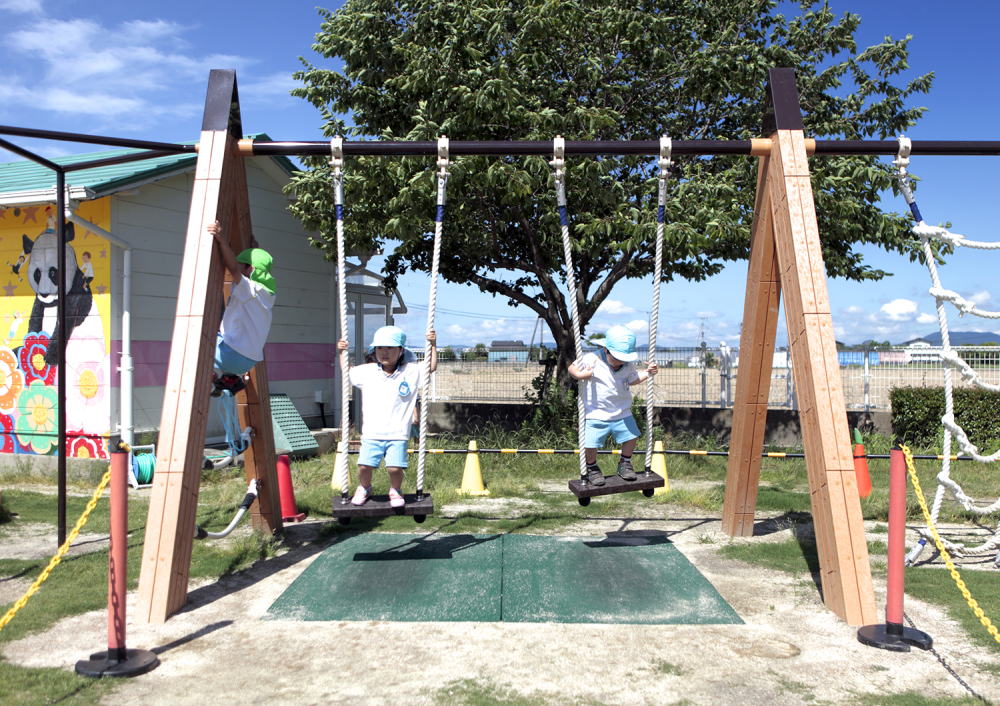 ブランコのイメージ01