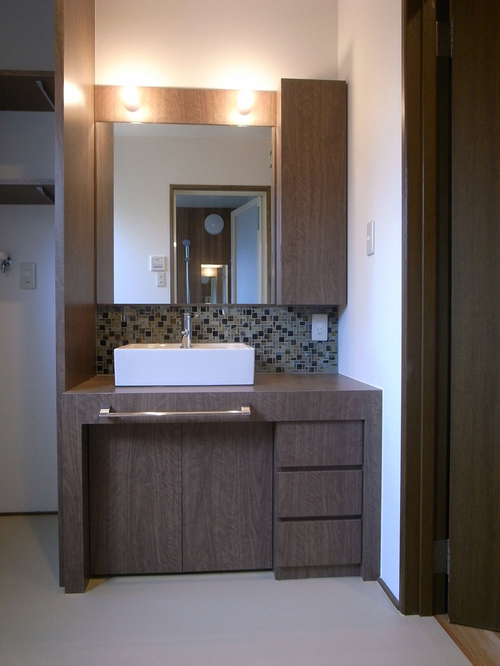 フクロノイエの洗面化粧台イメージ02