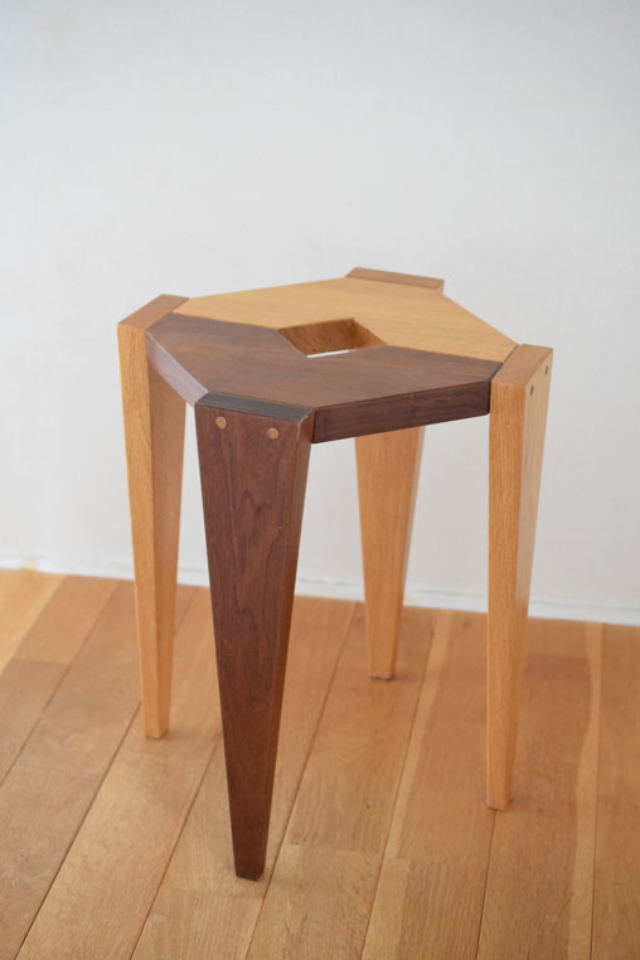 YYスツールのイメージ02