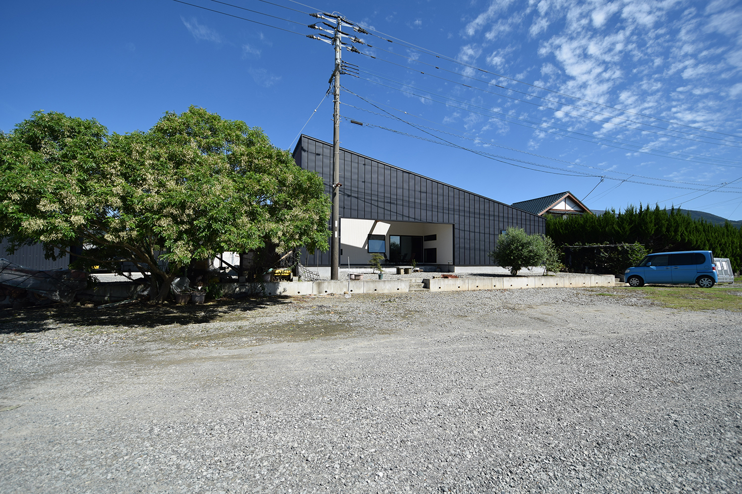 線路沿いの家の外観イメージ04