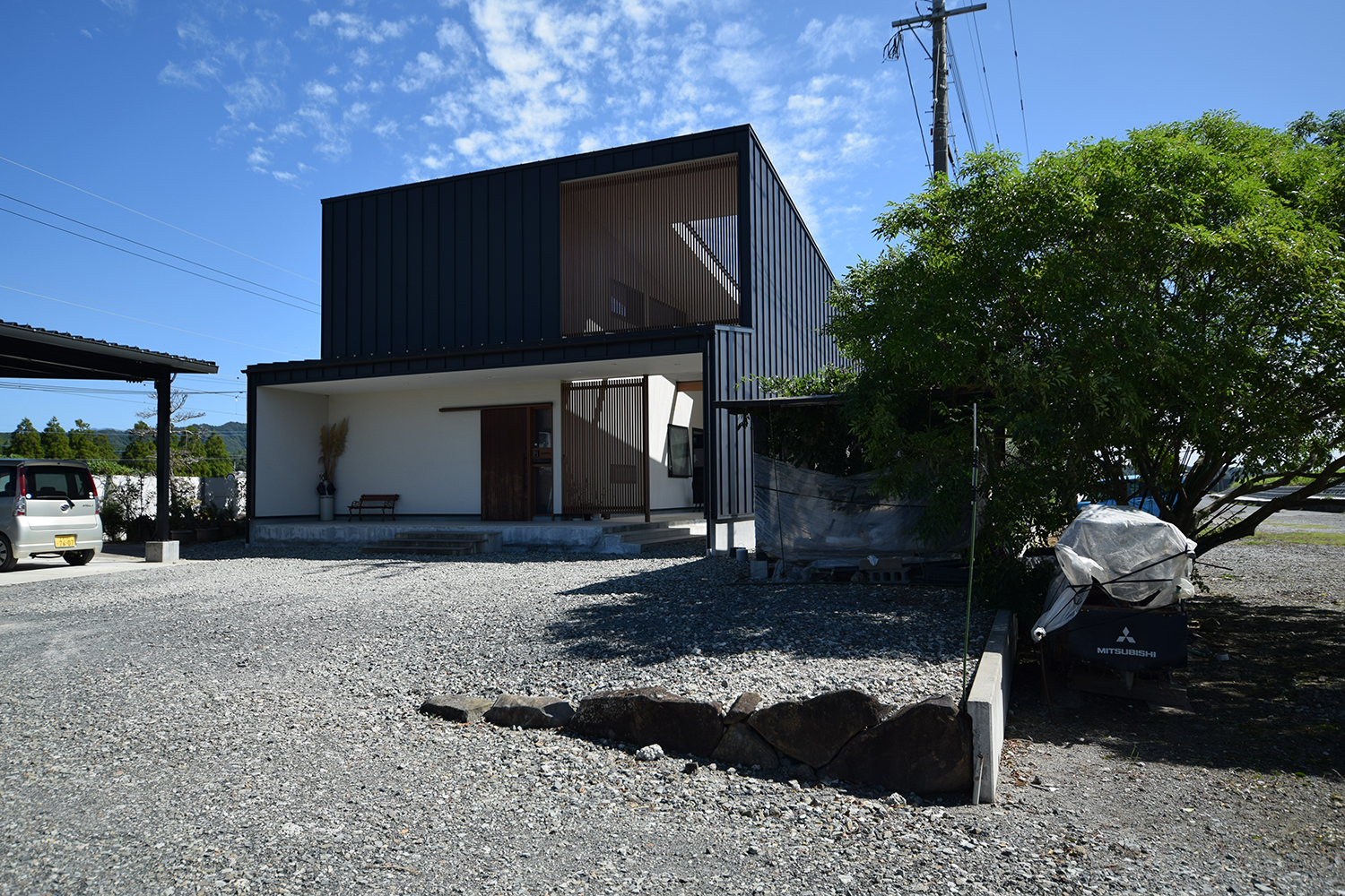 線路沿いの家の外観イメージ05