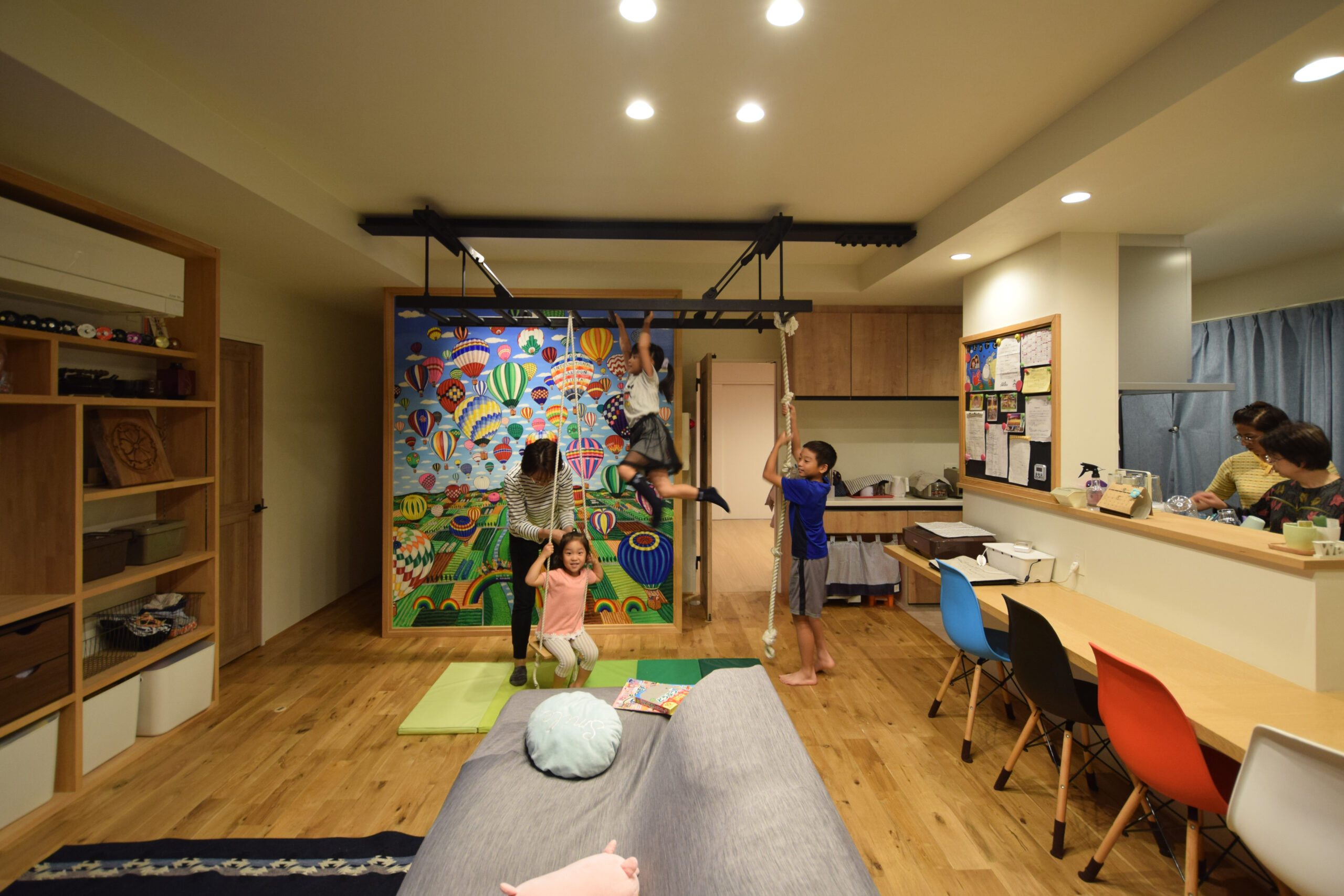 壁画の家の内装イメージ02