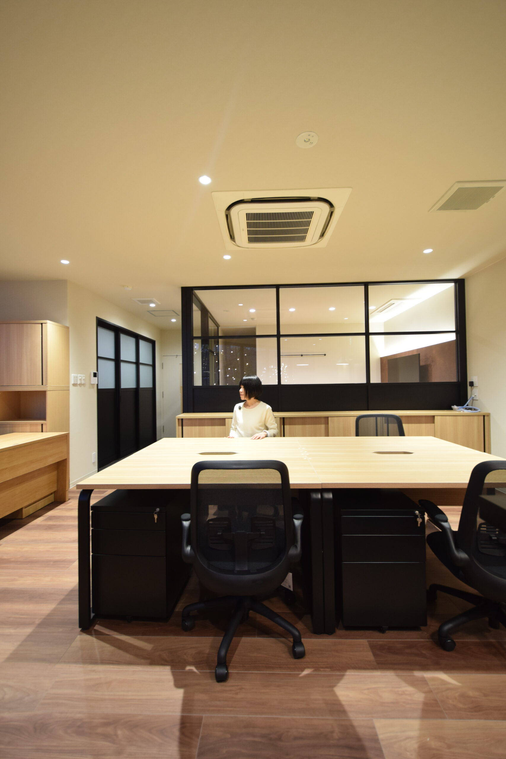 岩永補聴器メインオフィスのオフィス空間イメージ01