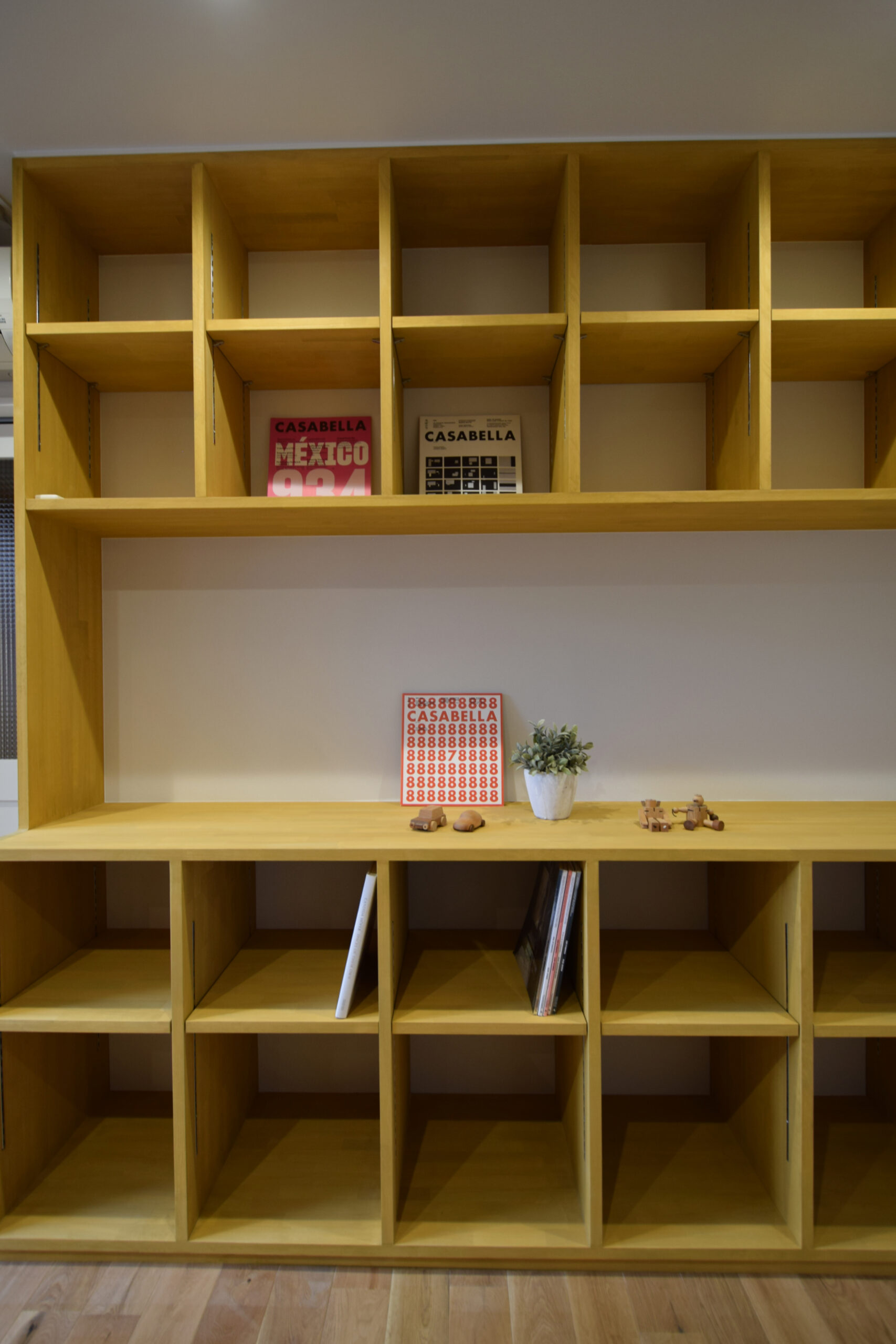 カルテットの家の本棚イメージ02