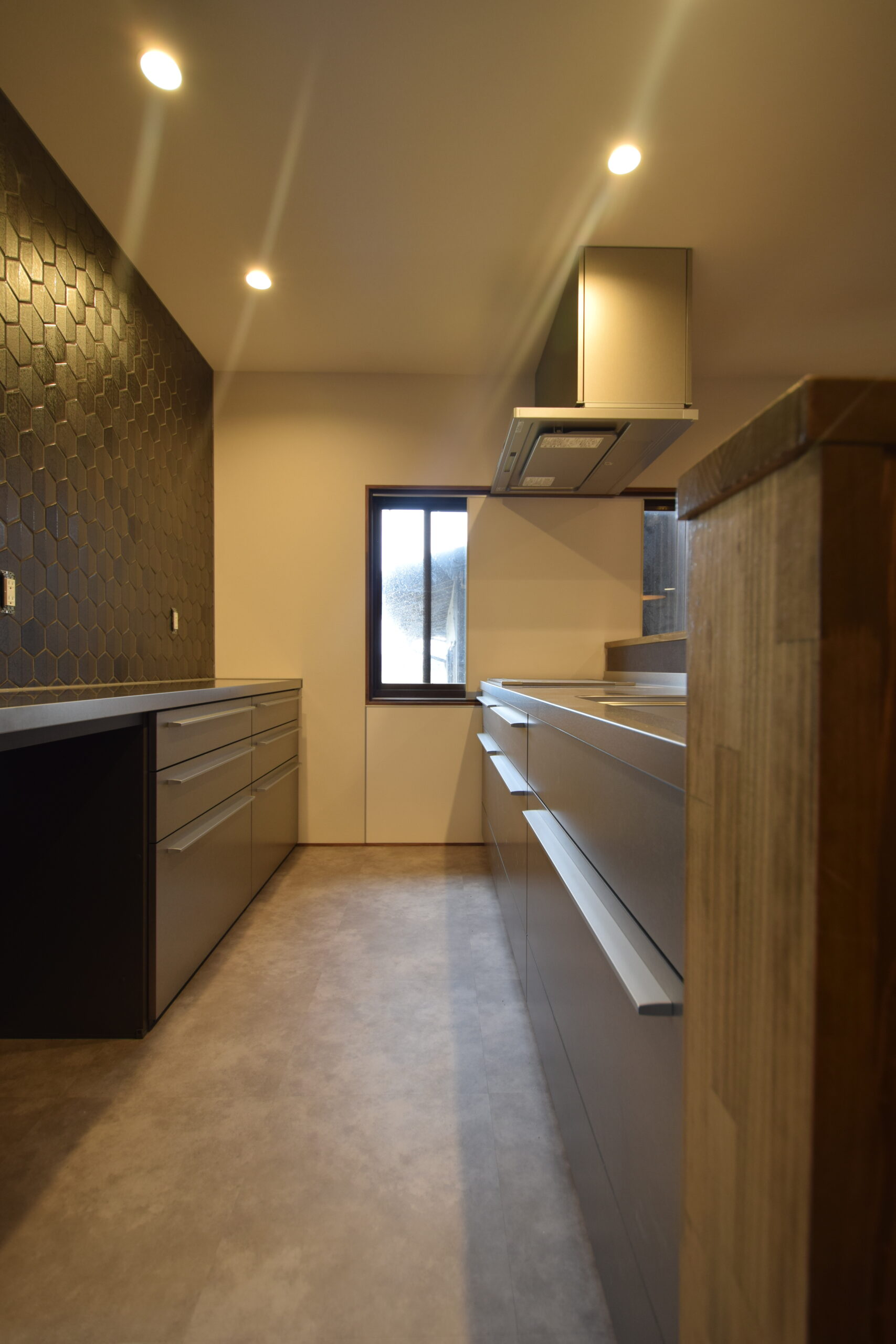 れんこん畑の家のキッチンイメージ02