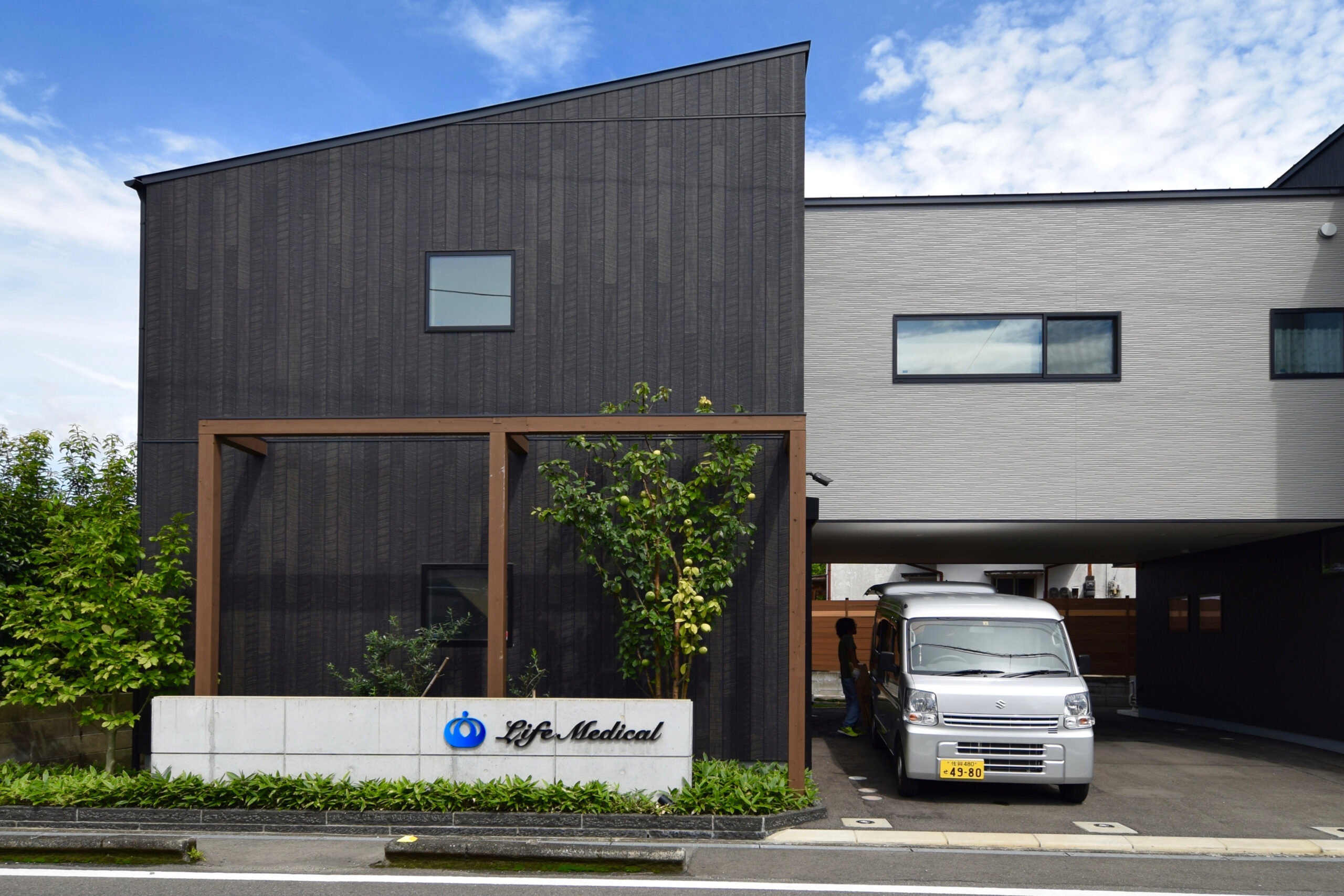 ライフ・メディカルの外観イメージ03
