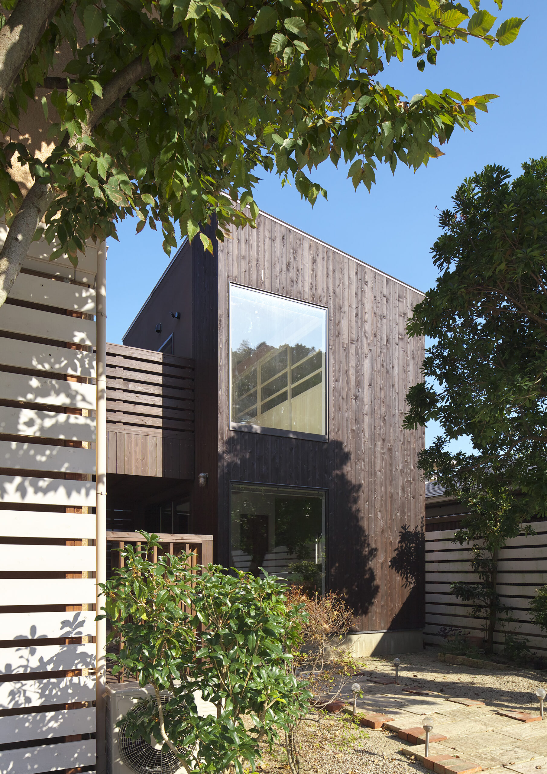 お菓子の家の外観イメージ02