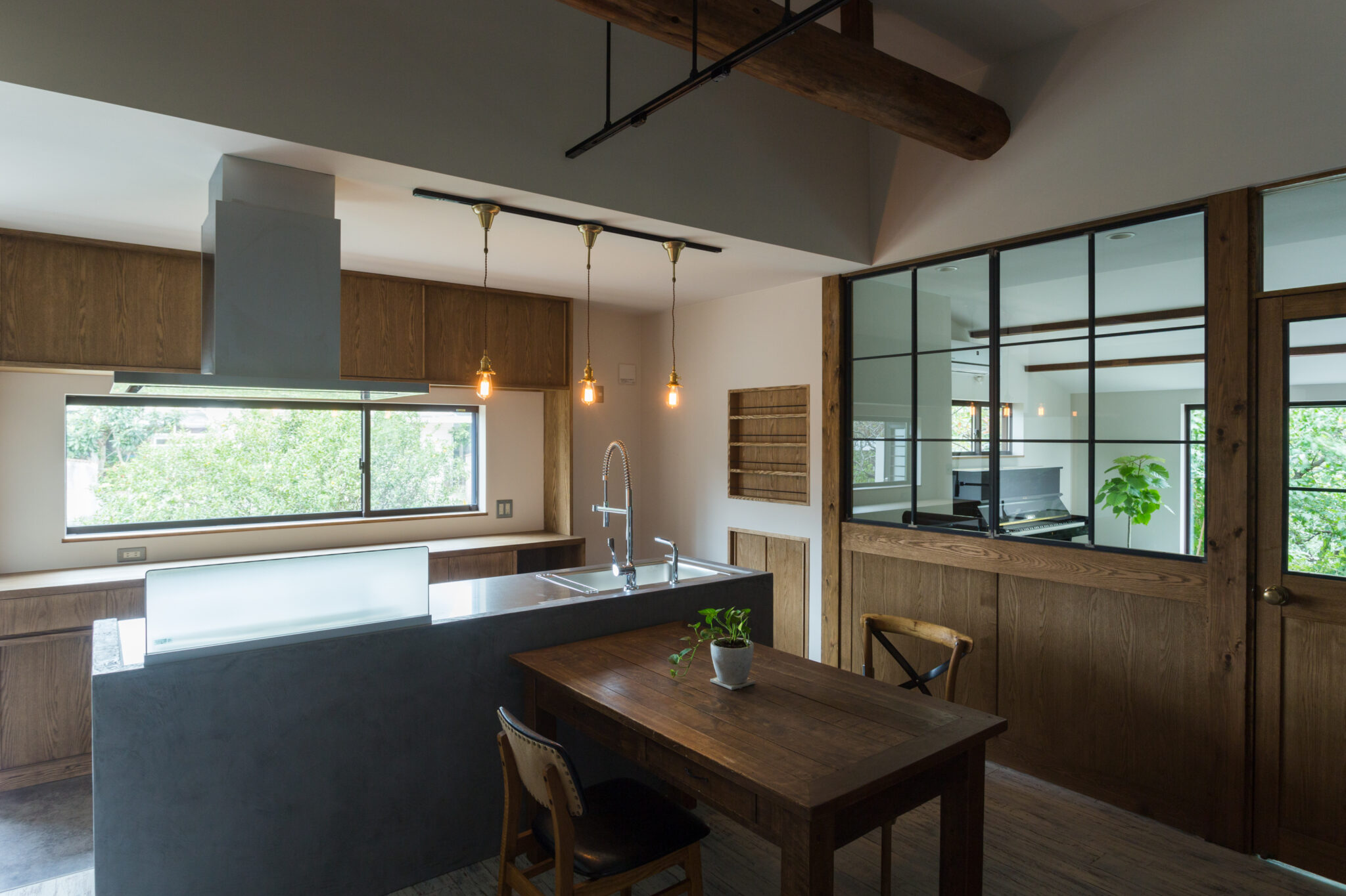 05. 明るいところと暗いところのイメージ