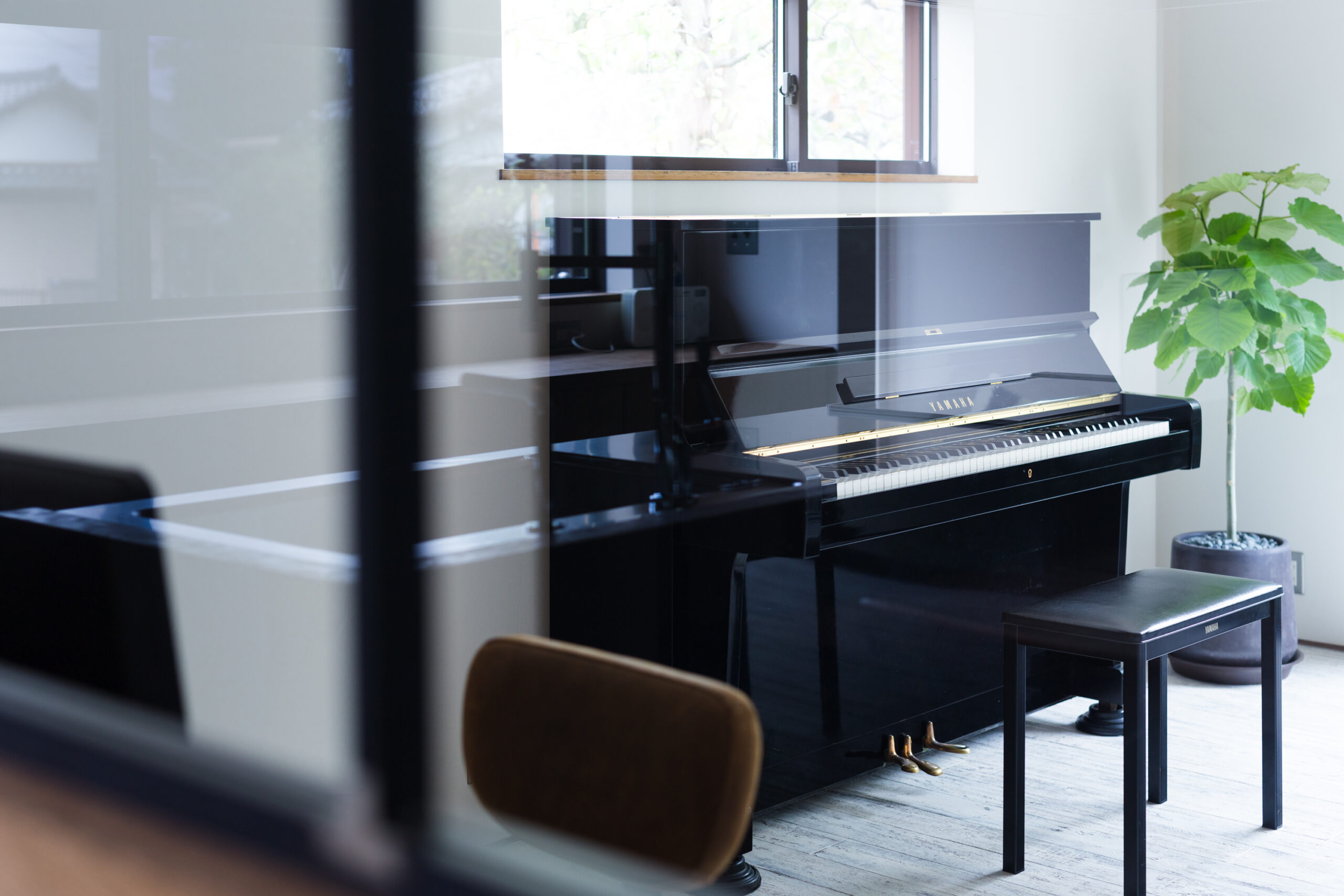 ヒカリノイエのグランドピアノ画像