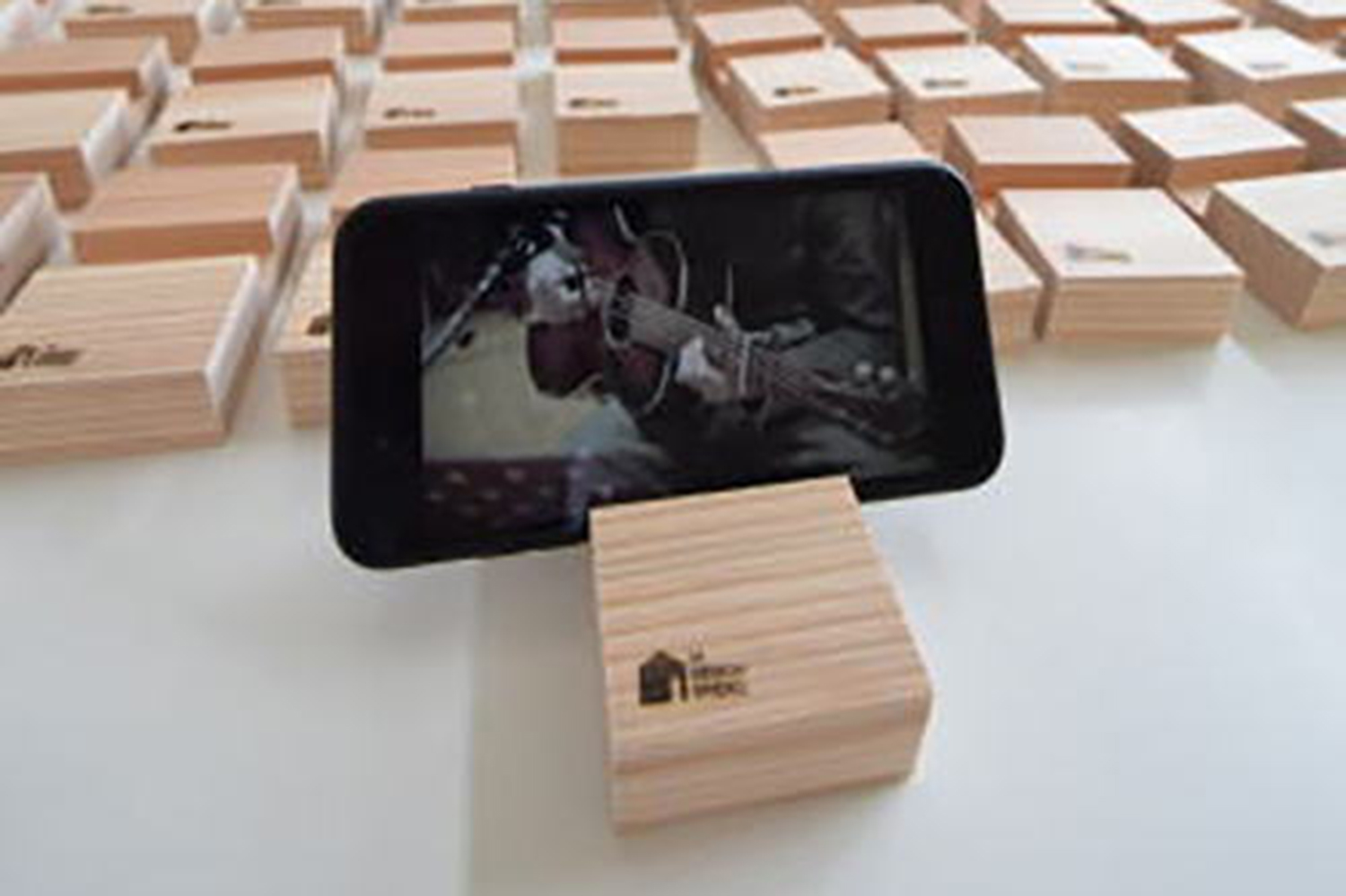 Mスタンドへのリンク