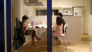 ダイニングテーブル
