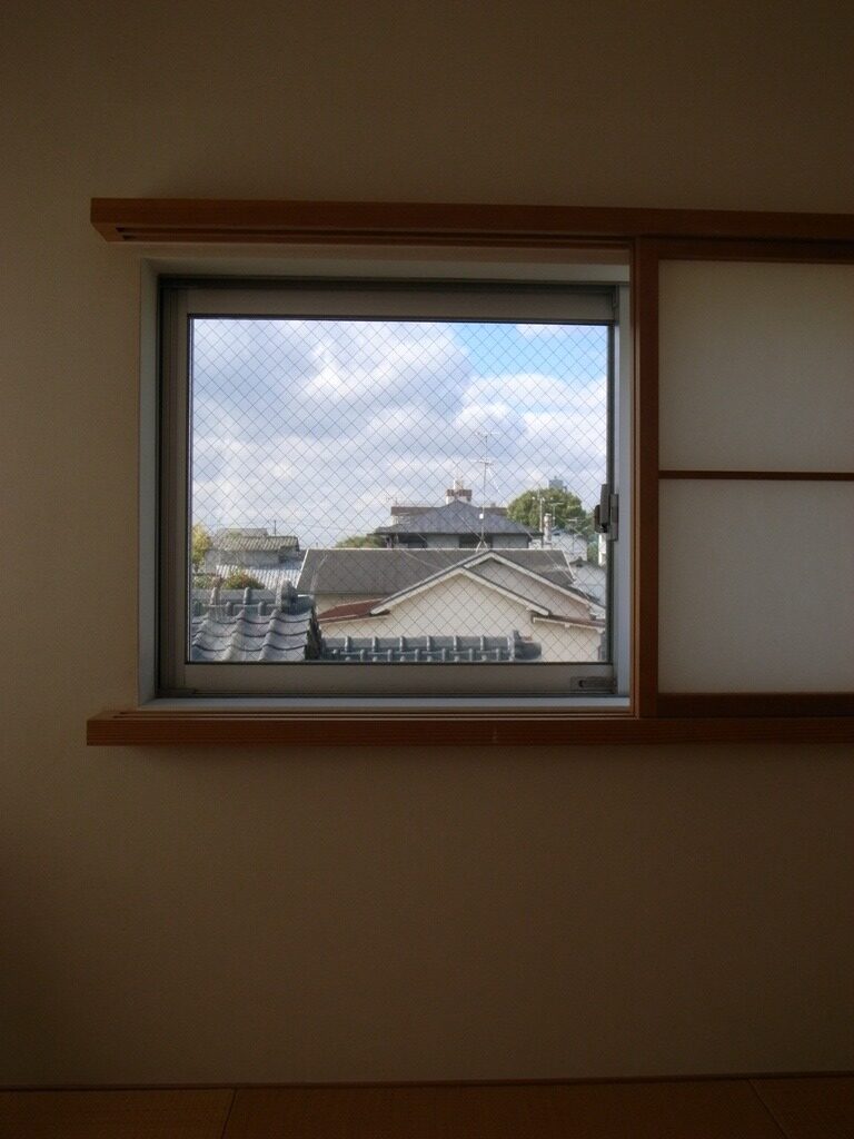 どんよりと。