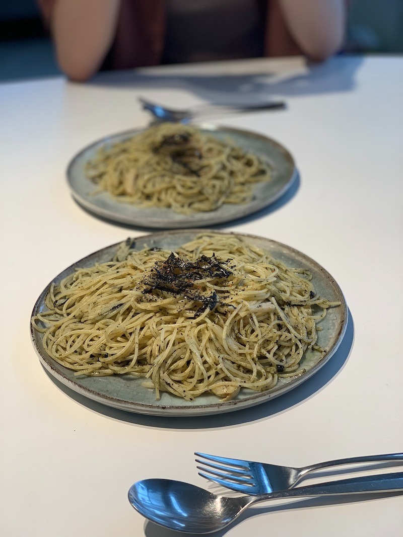 海苔漁師さんの直売所。
