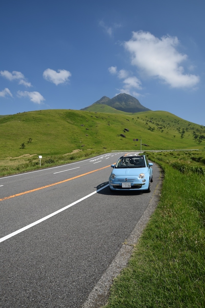 由布岳までのドライブ。